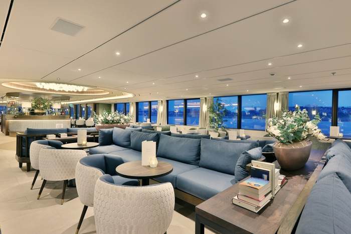 Viva Cruises Viva One - Bar & Lounge 8.jpg